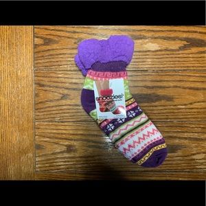 Snoozies Sherpa Lined socks size 5-10